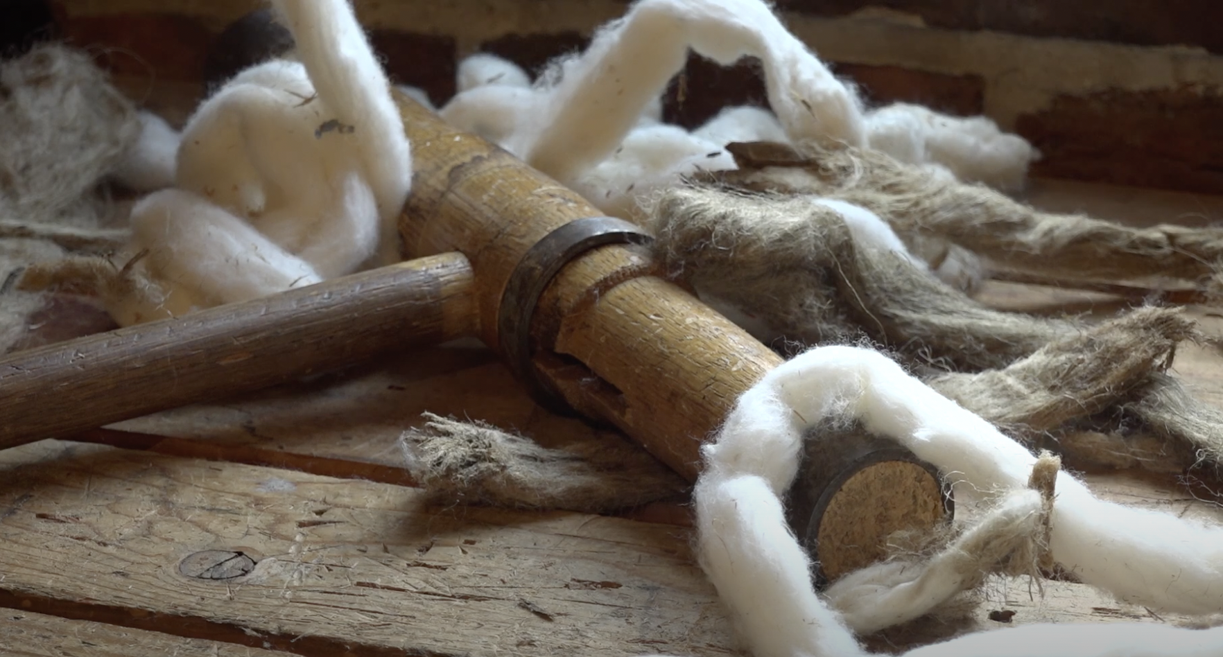 Caulking tools and supplies